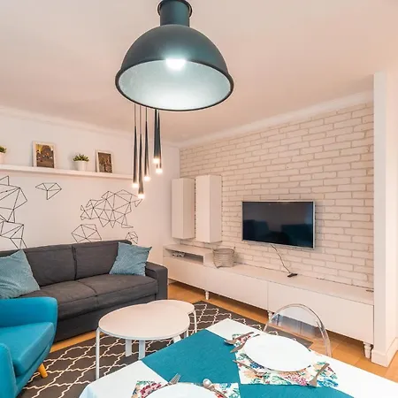 Heart Of Comfort By Rentujemy Apartment