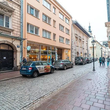 Heart Of Comfort By Rentujemy Krakau